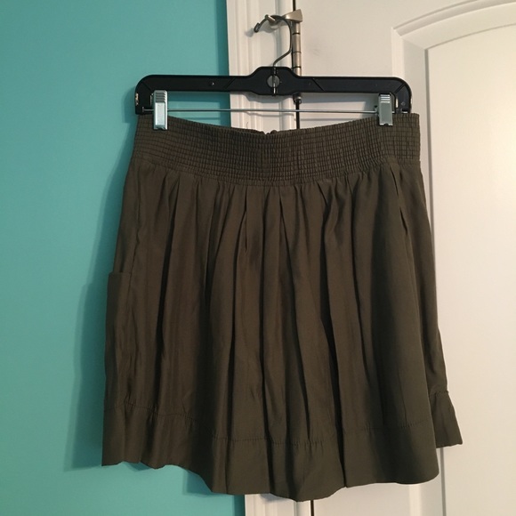 Olive high-waisted Skirt - Picture 1 of 3